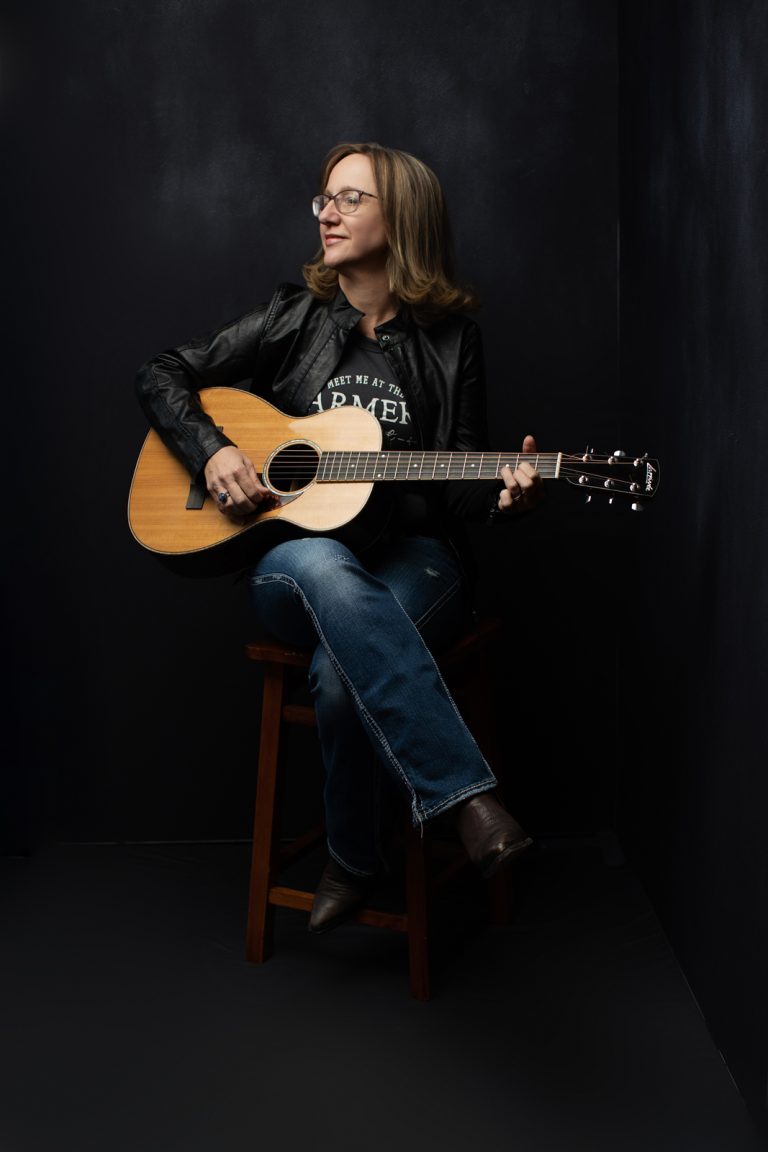 Sarah Peterson, Minnesota Songwriter • Music for Ads TV • Film • Movie • Artist Release