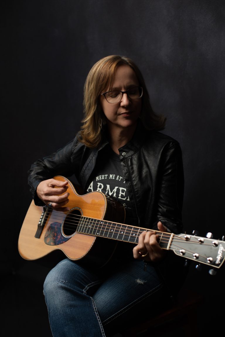 Sarah Peterson, Minnesota Songwriter • Music for Ads TV • Film • Movie • Artist Release