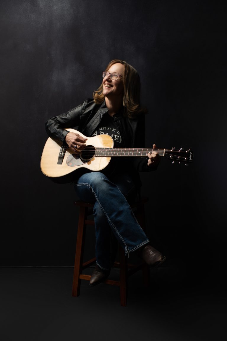 Sarah Peterson, Minnesota Songwriter • Music for Ads TV • Film • Movie • Artist Release