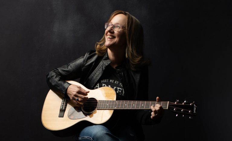 Sarah Peterson, Minnesota based singer-songwriter